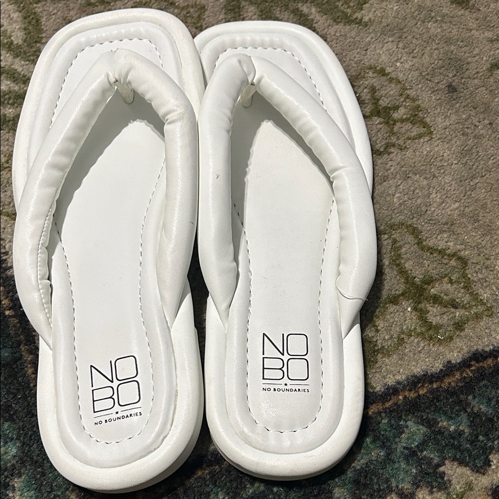 No Boundaries Kids White Flip Flops